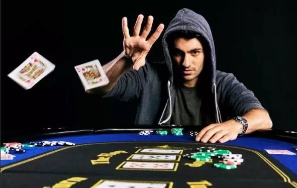 不懂牌型大小等于白玩德州扑克